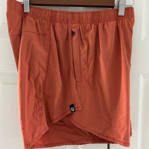 Oiselle long Flyout shorts